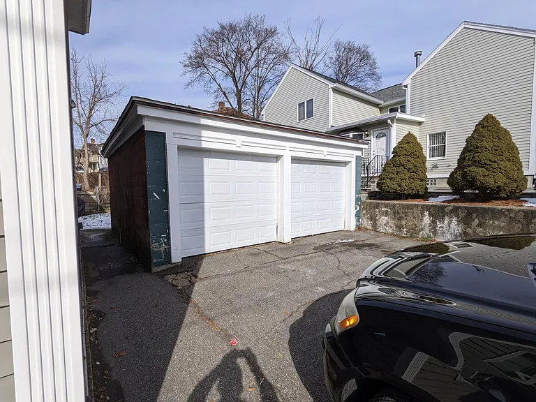 56 Oak St — Photo 2