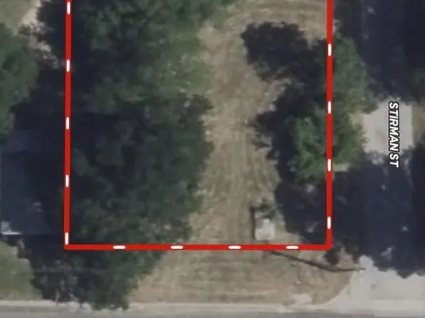 701 Stirman St, Athens, TX 75751