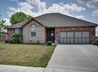 1904 E Greenwich Dr, Ozark, MO 65721