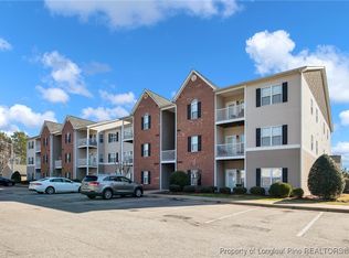 621 Marshtree Ln UNIT 304, Fayetteville, NC 28314