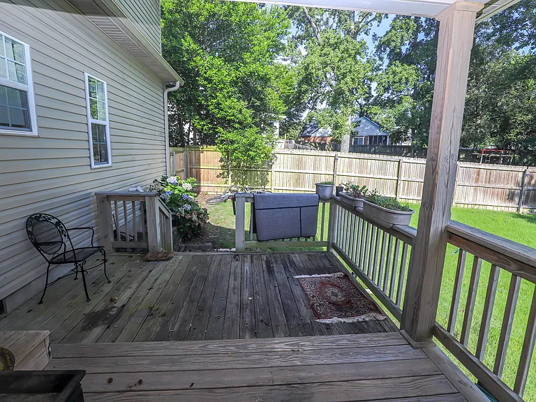 3007 Saint James Pl — Photo 29