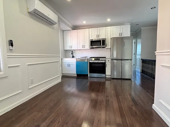 (undisclosed Address), Bronx, NY 10470