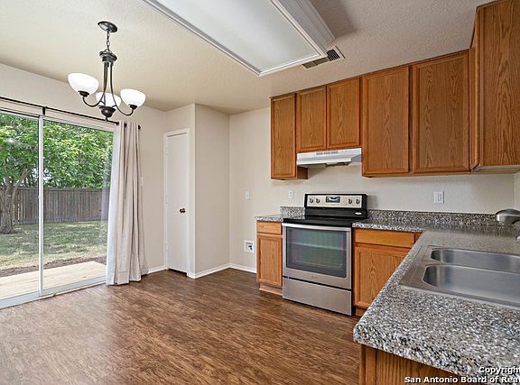 5th image of 10622 Terrace Gln