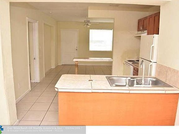 4th image of 861 NW 33rd Ter