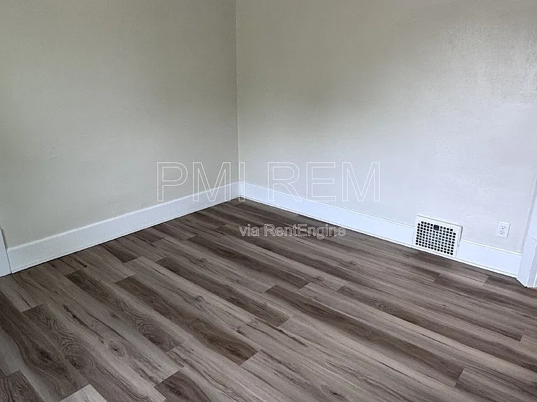 470 Sumner St #2 — Photo 19