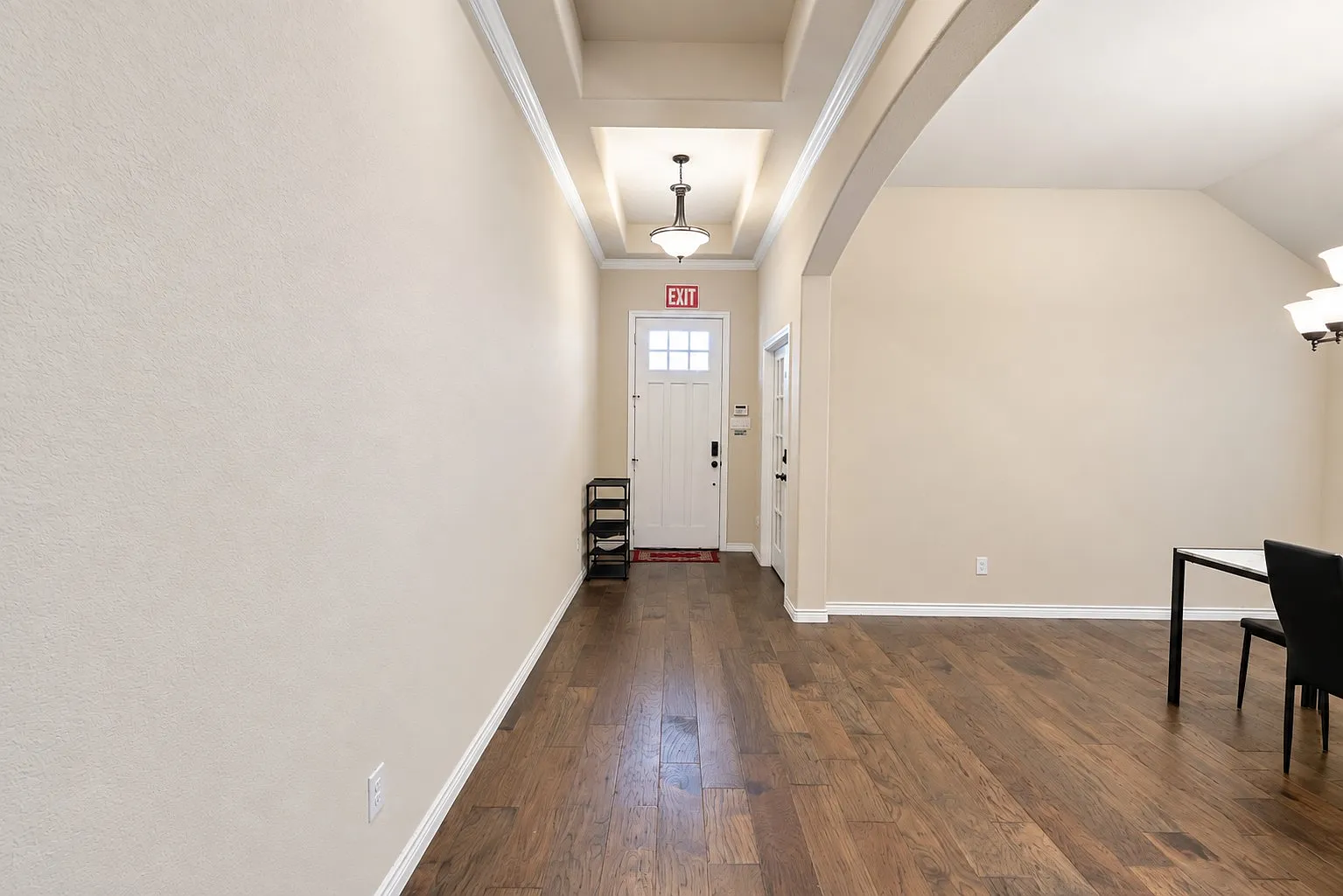4 bed, 2159 sqft, $2,950 — Photo 3