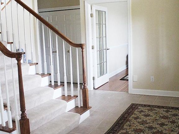 4th image of 1811 Brookview Dr