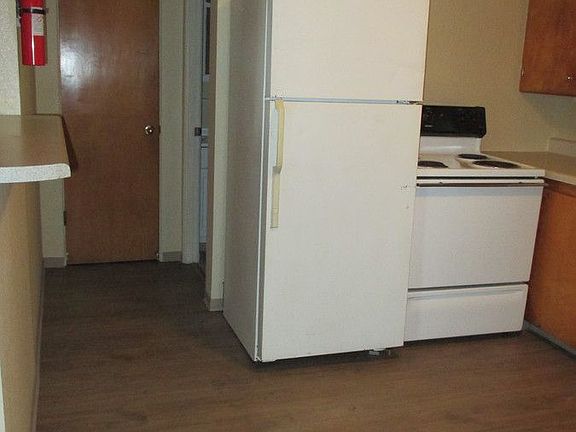 4th image of 610 9th Ave SW APT 1