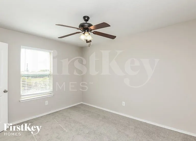 6212 Skysail Rd — Photo 10