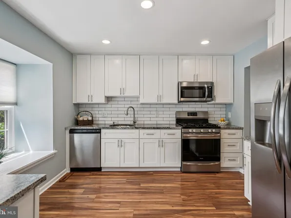 611 Kings Croft, Cherry Hill, NJ 08034