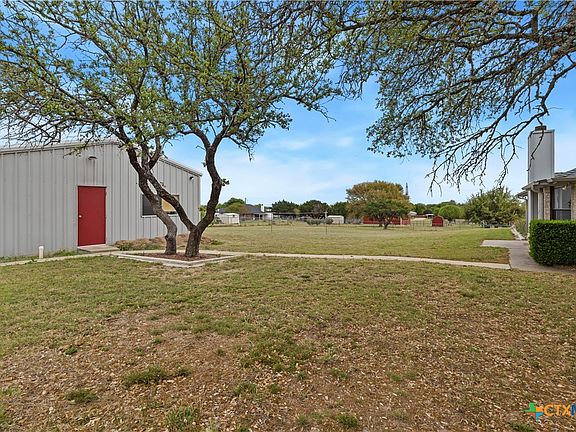3rd image of 261 County Road 4963