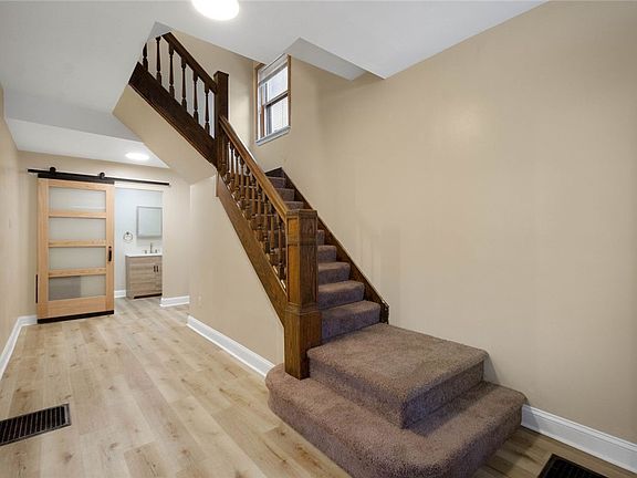 2nd image of 1717 Suburban Ave