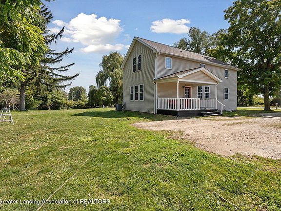 2nd image of 2615 E Alward Rd