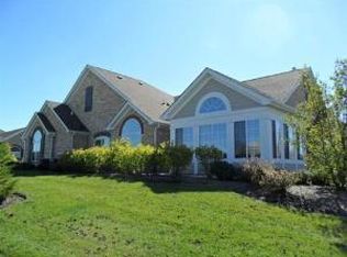 632 Handel Ln, Woodstock, IL 60098