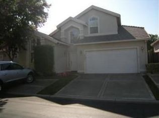 2421 Fallwater Ln, Carmichael, CA 95608