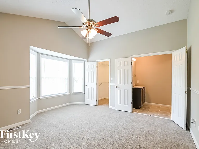 105 Amber Ln — Photo 8