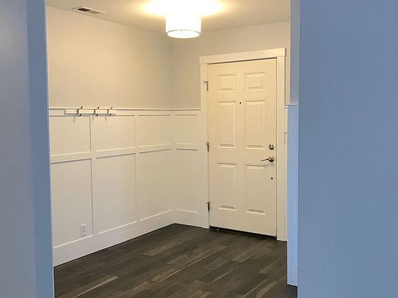 4th image of 5715 Arcarro Ct SE