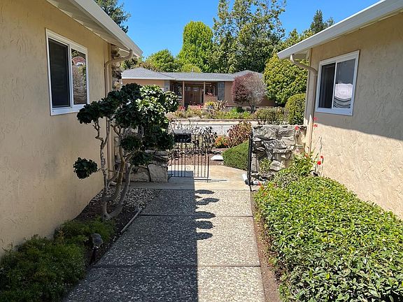 3rd image of 121 Northrop Pl