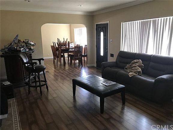 2nd image of 747 N San Antonio Ave