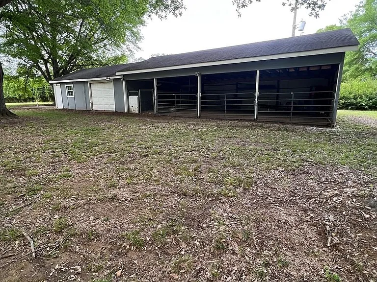 11485 Sycamore Farms Rd — Photo 15