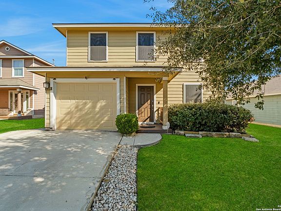 2nd image of 2326 Camberly