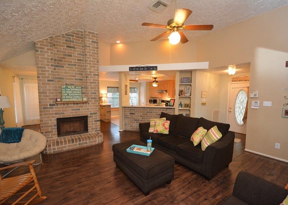 1st image of 1906 Willowbend Dr