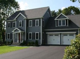 3 Mae Rd, Bedford, MA 01730
