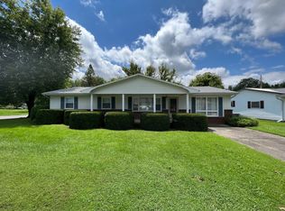 415 Brian Dr, Olney, IL 62450