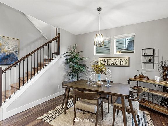3rd image of 2217 Cady Dr