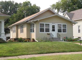 905 14th Ave S, Clinton, IA 52732