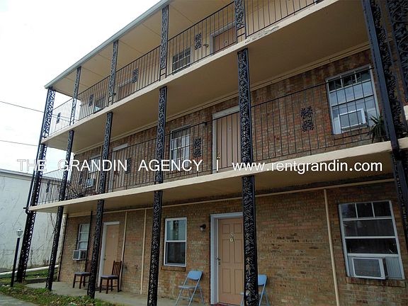 2nd image of 2616 Forest Hill Ave NW APT 15