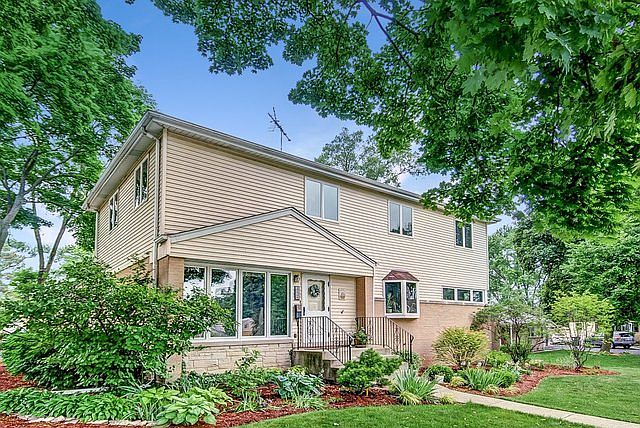 1st image of 1104 N Pine Ct