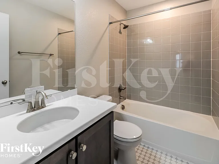 21033 E Tufts Ave — Photo 13
