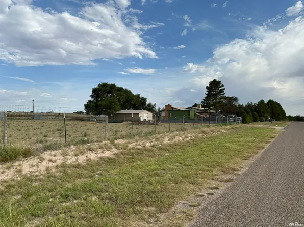 513 New York Dr #8-10, Portales, NM 88130