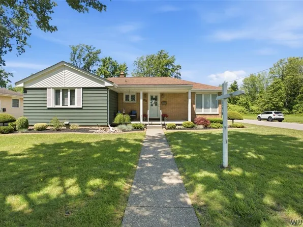 124 Homestead Dr, North Tonawanda, NY 14120