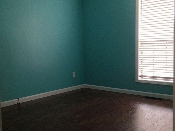2nd image of 343 Springview Dr