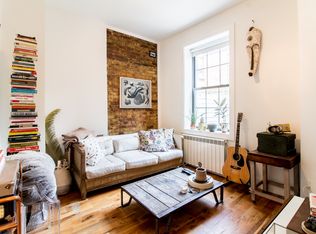 152 Franklin St #1B, Brooklyn, NY 11222