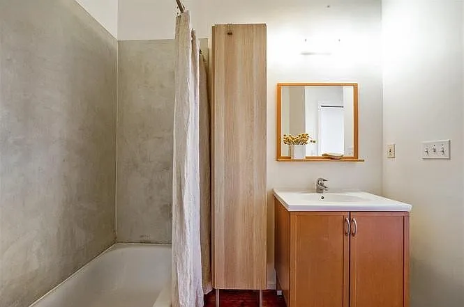 1018 4th Ave #301 — Photo 4