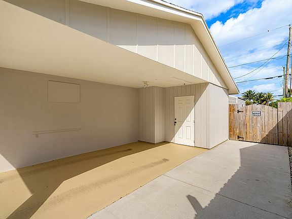 4th image of 9482 Bellewood Street