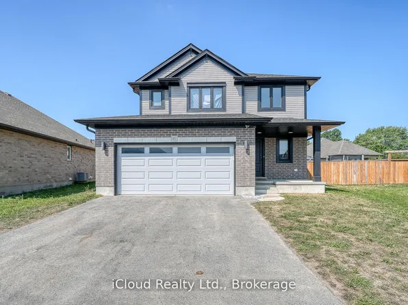 15 Curren Cres, Tillsonburg, ON N4G 0J3