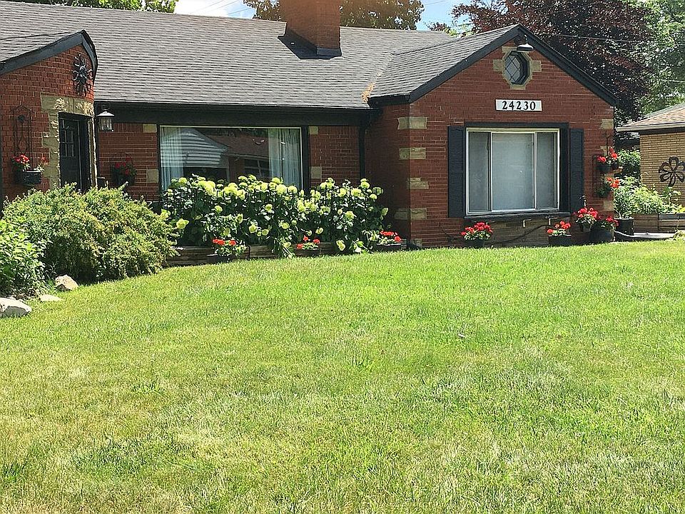 2nd image of 24230 Blackstone Ave