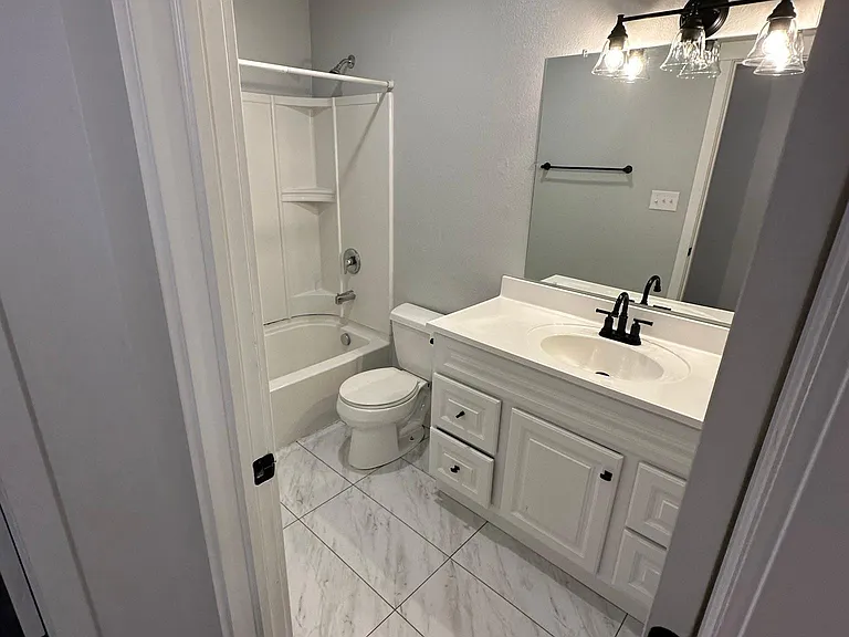 883 N Gossett Pl — Photo 11
