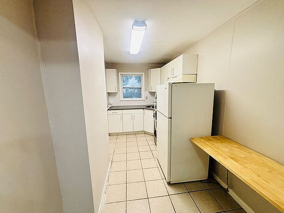 4th image of 216 Fairmount Ave #2E