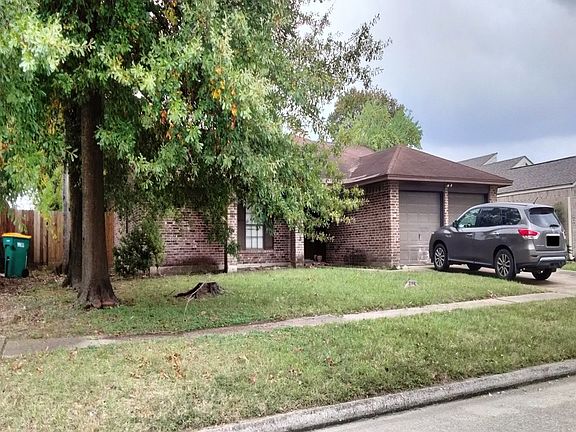 3rd image of 8814 Parkcrest Forest Dr