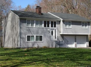 92 Adams Rd, Bloomfield, CT 06002