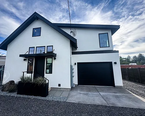 614 NW Federal St Photo 1
