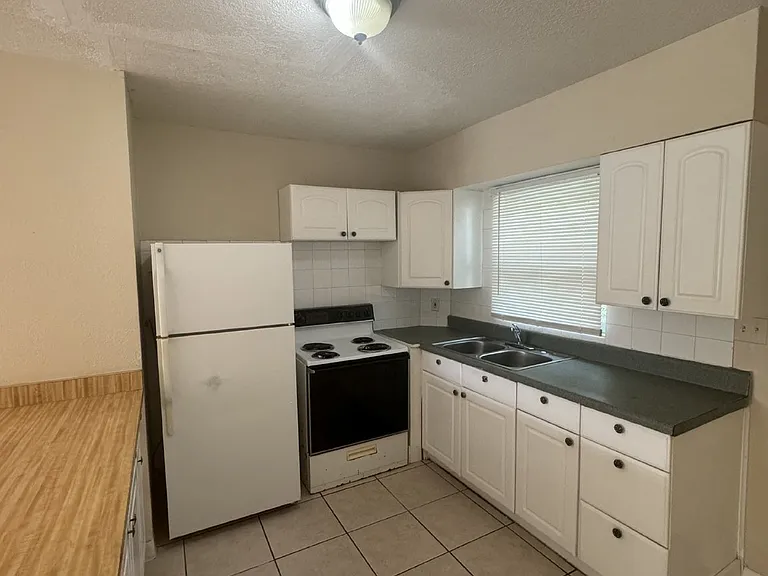 602 Titus St — Photo 5