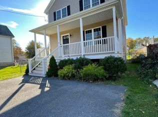 28 Atlas St, Fairhaven, MA 02719