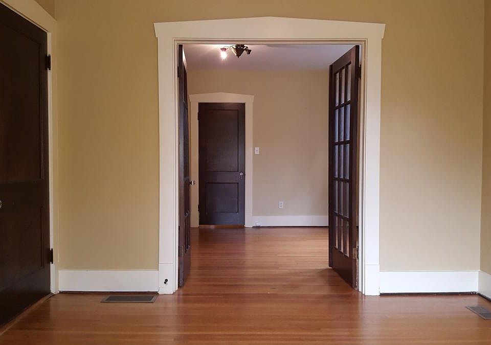 Two large ajoining living rooms