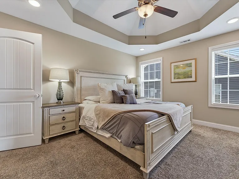 1044 Charles Thomas Dr — Photo 23